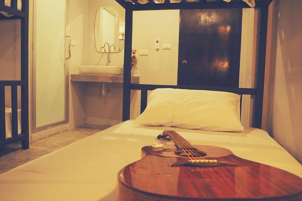 Hip Hostel - Sha Plus Patong Exterior foto